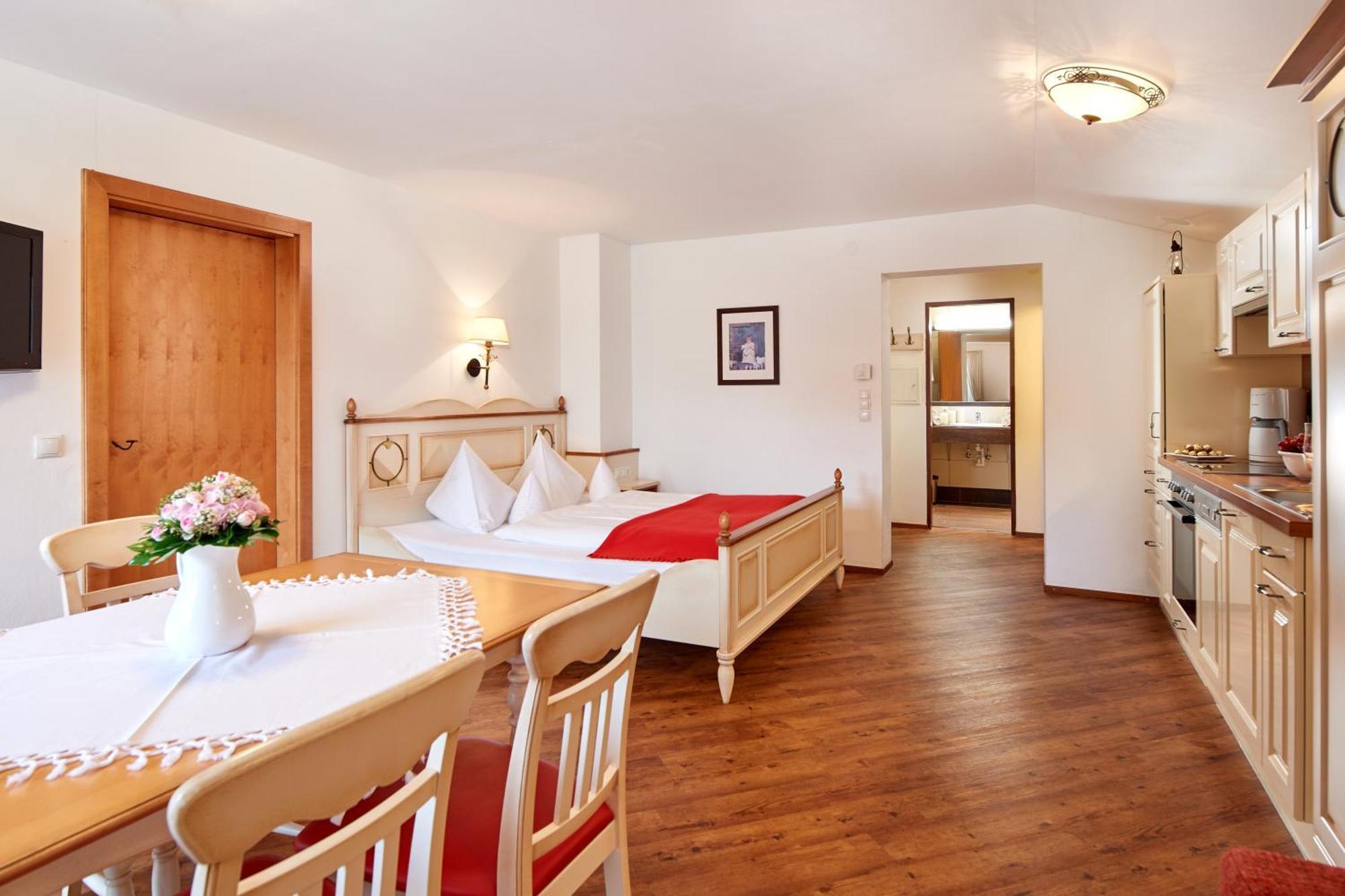 Dachsteinblick Aparthotel 3*